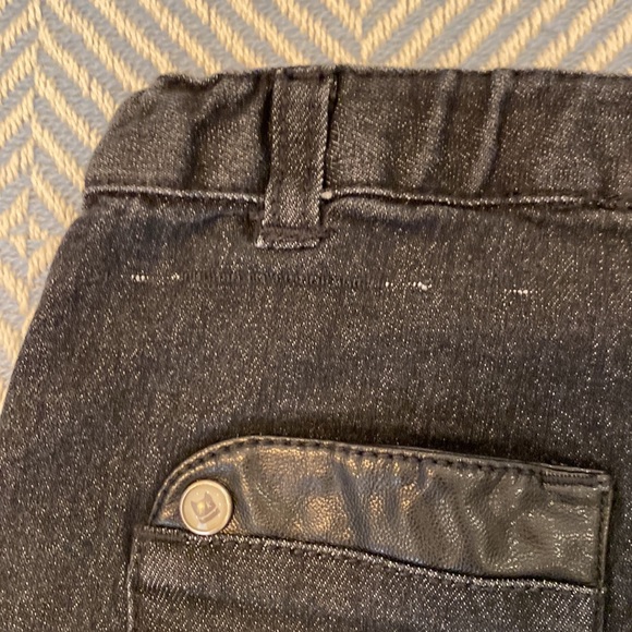 Kardashian Kids Boys Jeans Size 5T - Picture 8 of 12